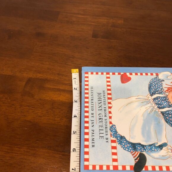 How Raggedy Ann Got Her Candy Heart Vintage Book - Picture 11 of 11